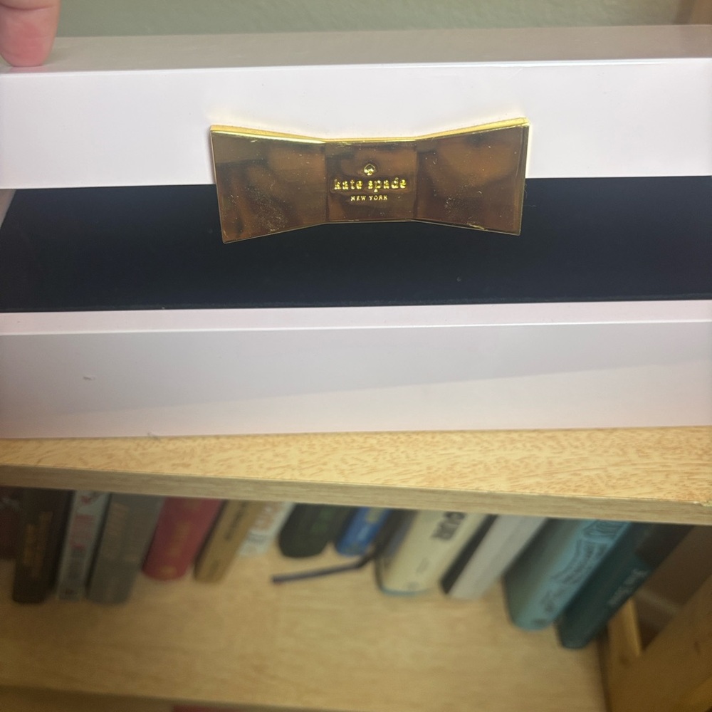 Kate Spade x Lenox Pink Jewelry Box 9” Gold Bow - Picture 8 of 8